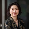 王思远情感关系咨询师，擅长成熟女性情感智慧与边界感培养，温暖而睿智的专业形象